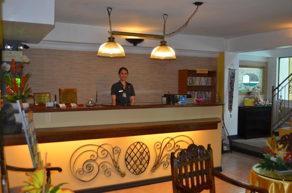 Saint Illian'S Inn Makati Макати Экстерьер фото